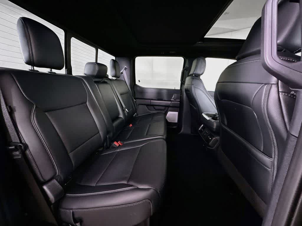 Ford F-150 LARIAT 2026