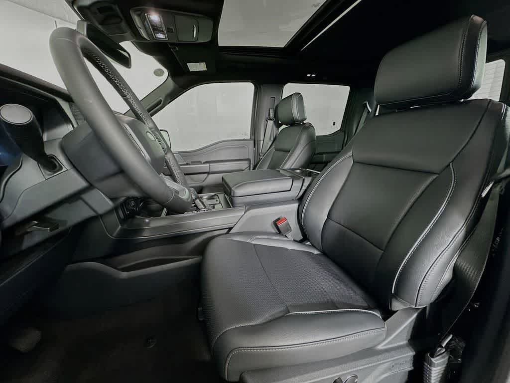 Ford F-150 LARIAT 2026