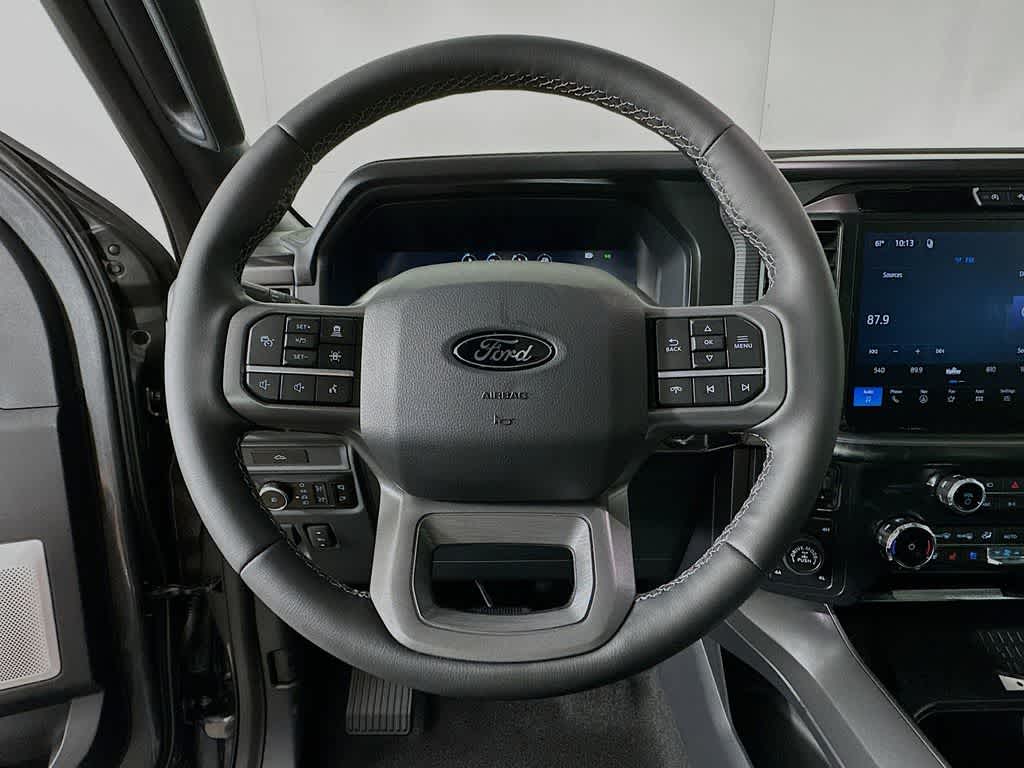 Ford F-150 LARIAT 2026