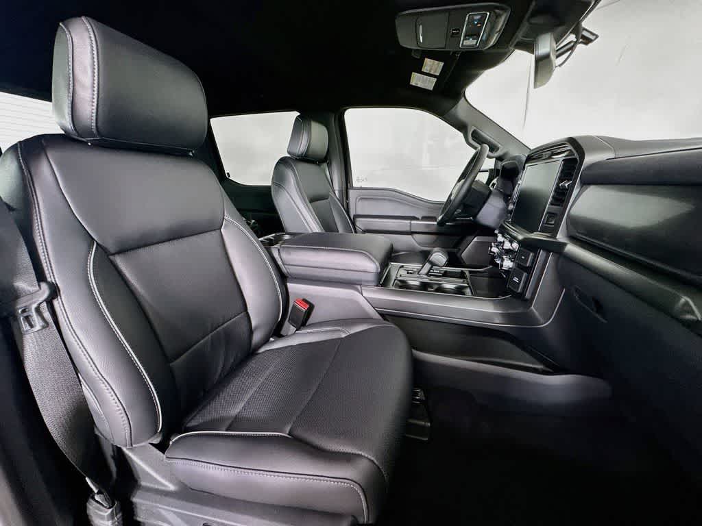 Ford F-150 LARIAT 2026