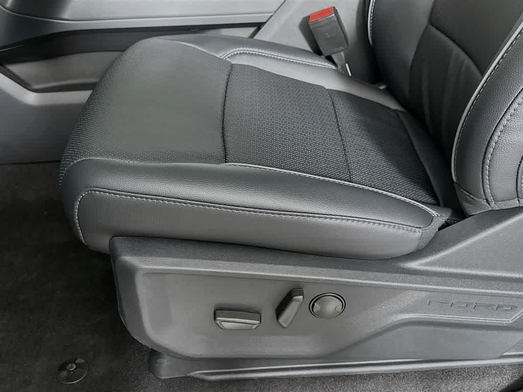 Ford F-150 LARIAT 2026