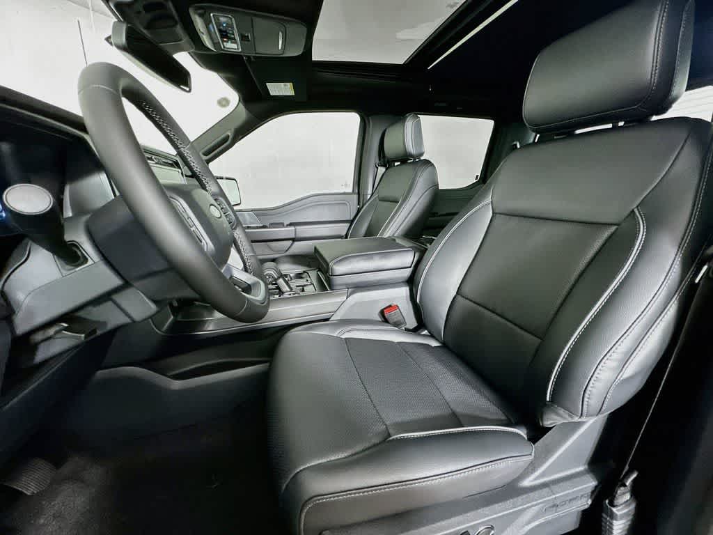 Ford F-150 LARIAT 2026