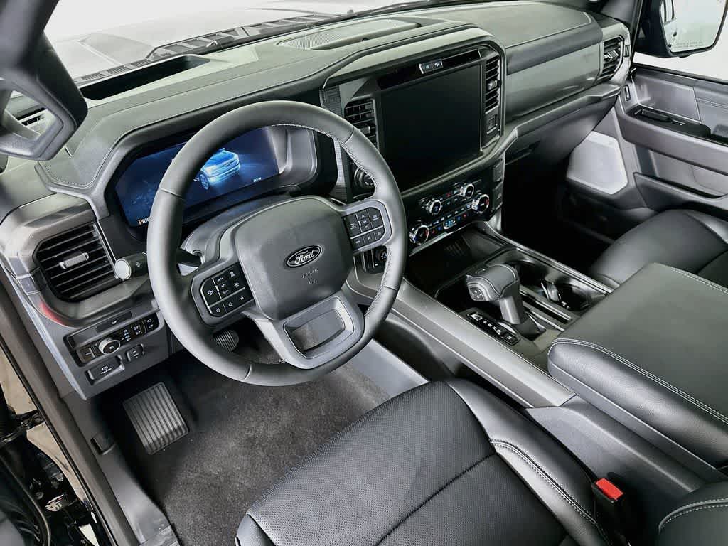 Ford F-150 LARIAT 2026