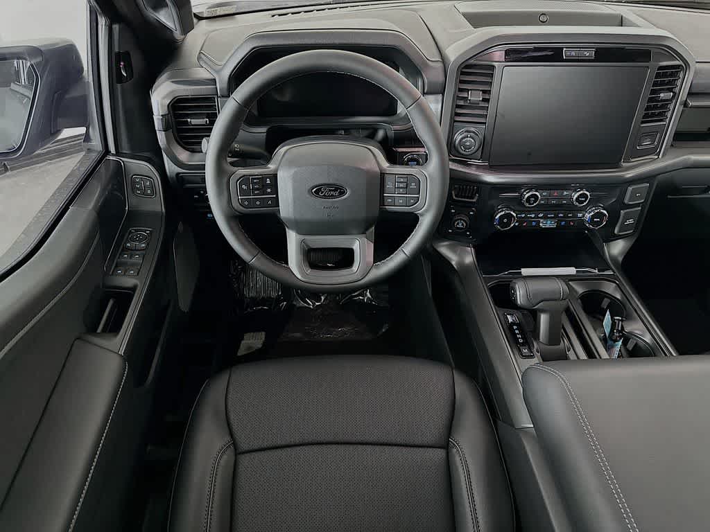 Ford F-150 LARIAT 2026