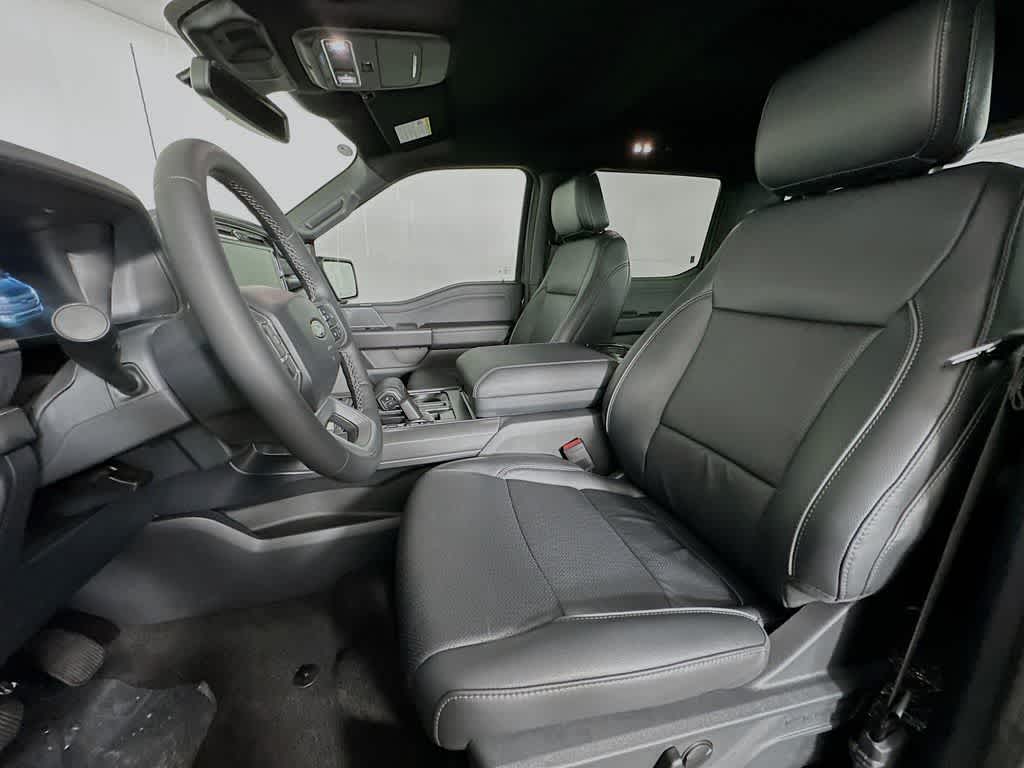 Ford F-150 LARIAT 2026