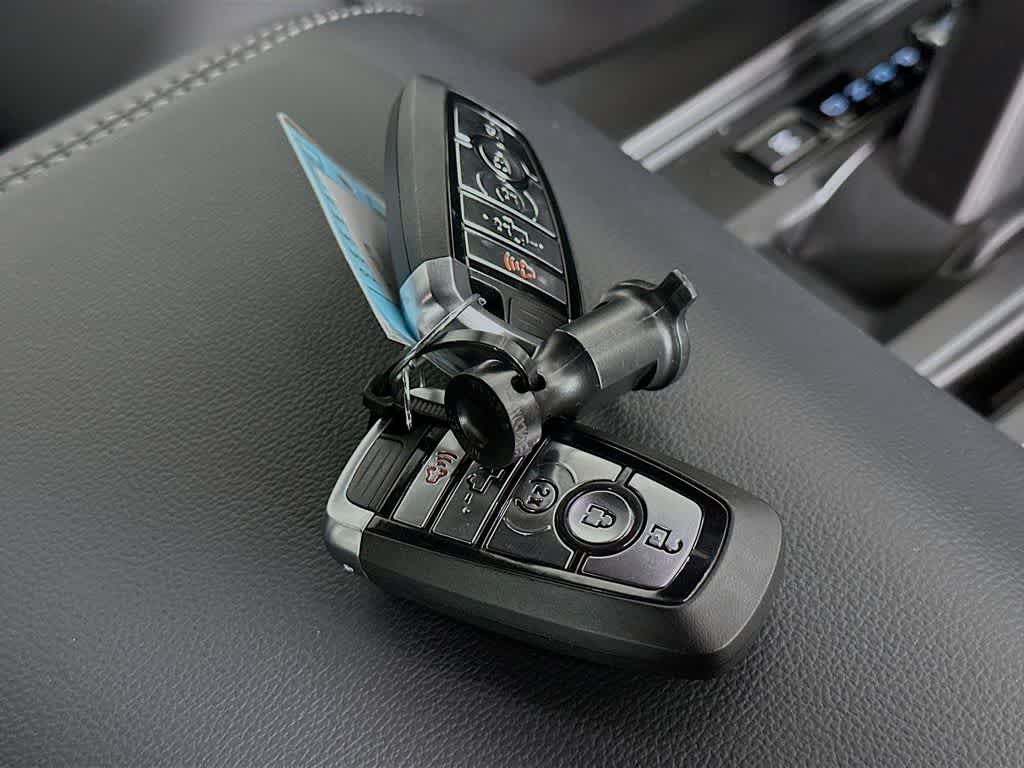 Ford F-150 LARIAT 2026