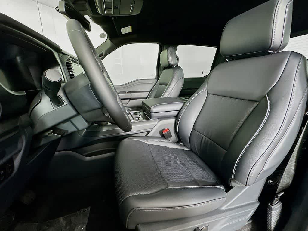 Ford F-150 LARIAT 2026