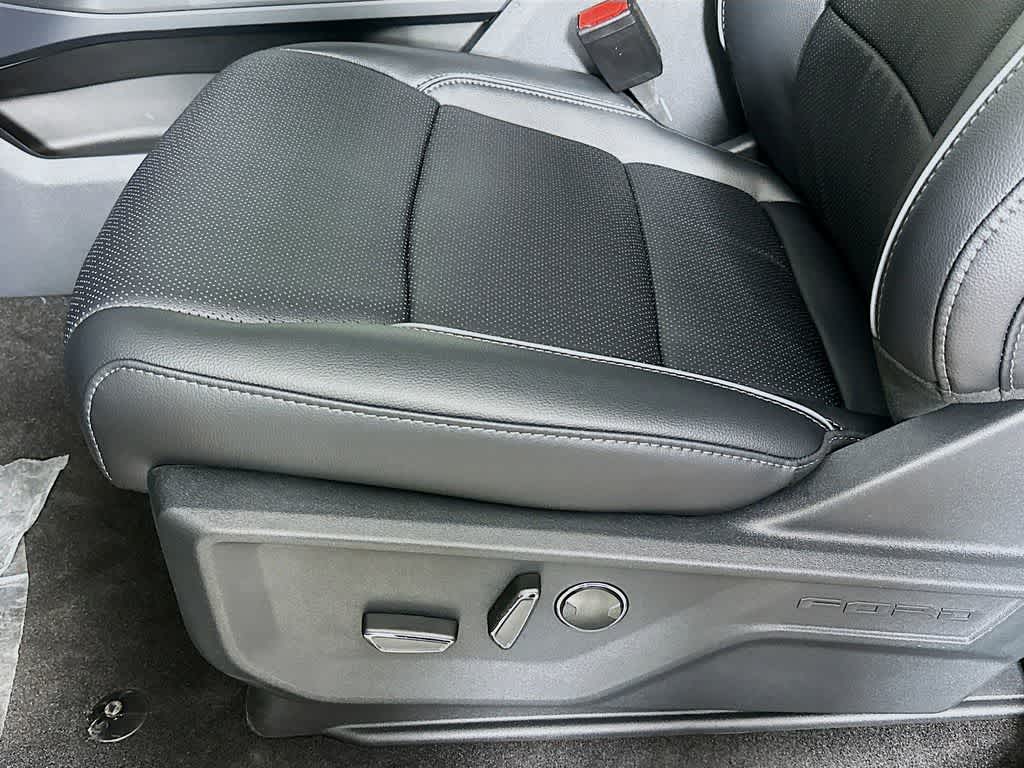 Ford F-150 LARIAT 2026