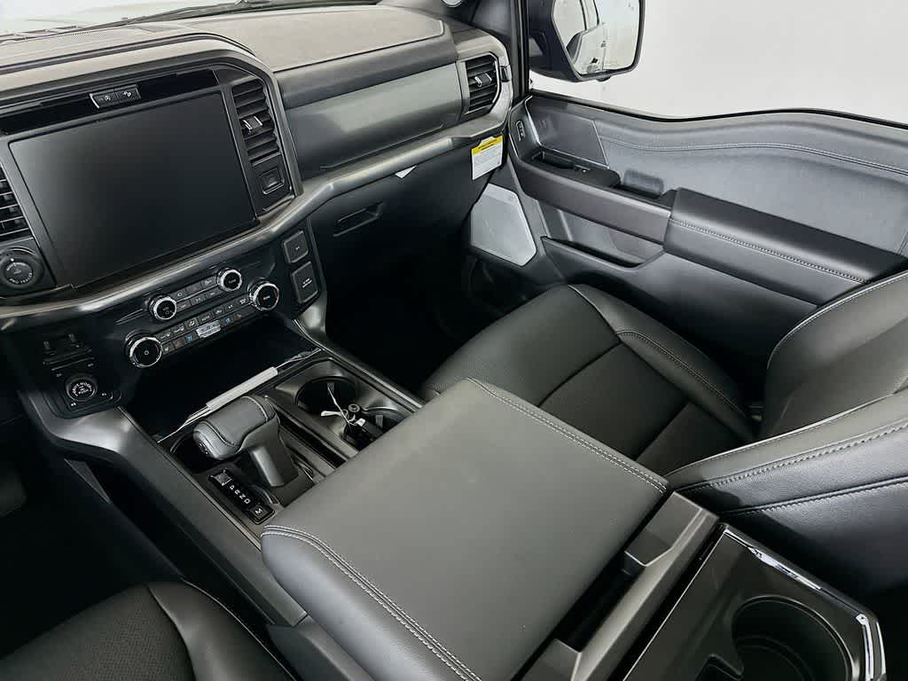 Ford F-150 LARIAT 2026