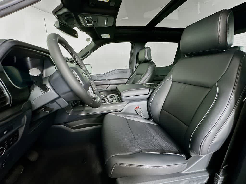 Ford F-150 LARIAT 2026
