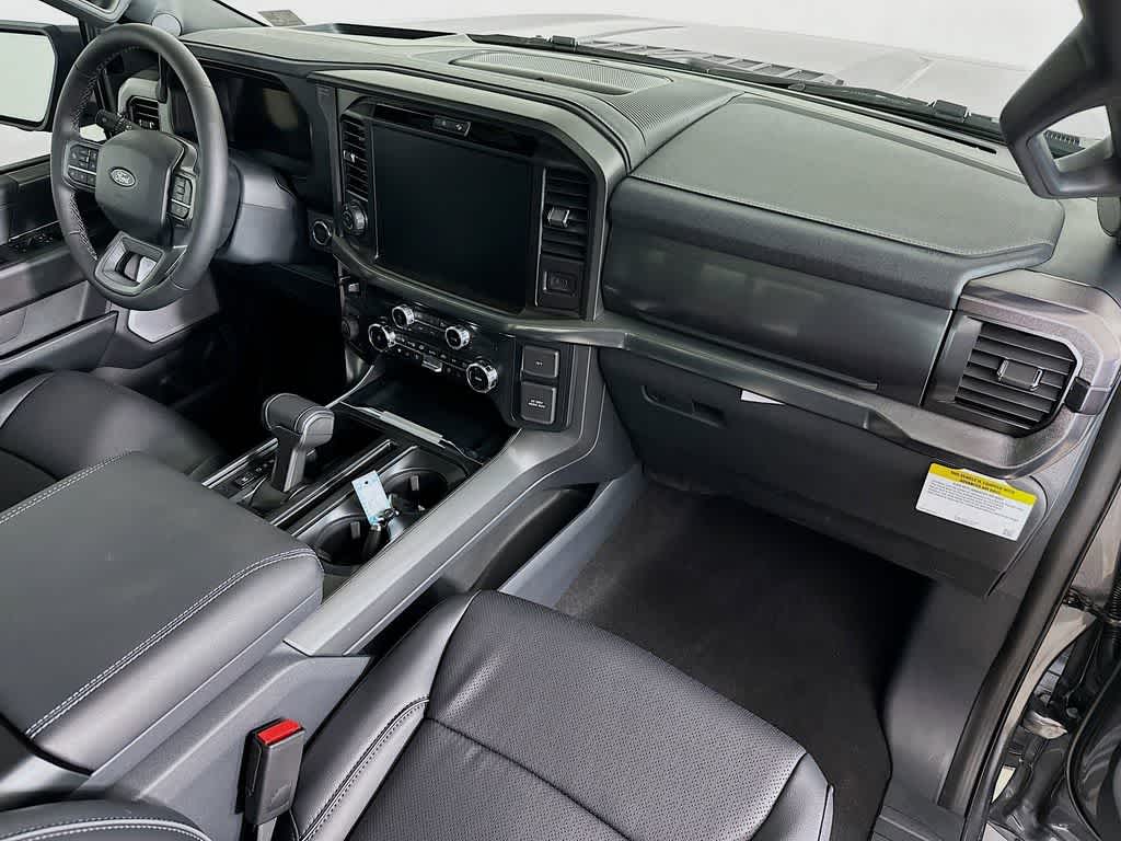 Ford F-150 LARIAT 2026