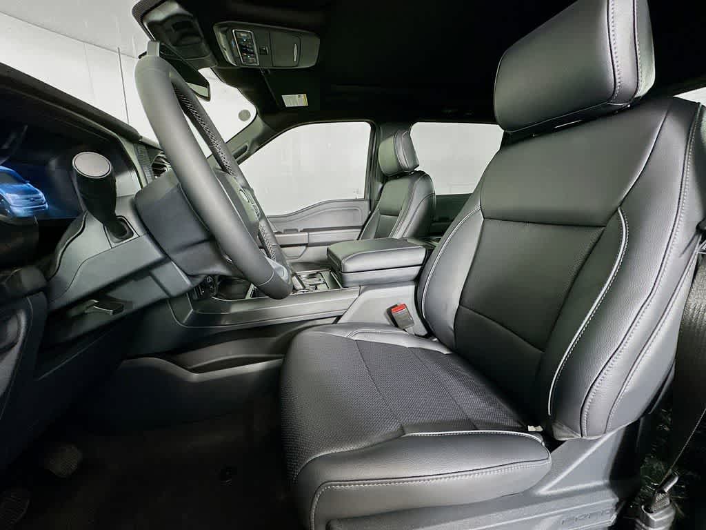 Ford F-150 LARIAT 2026