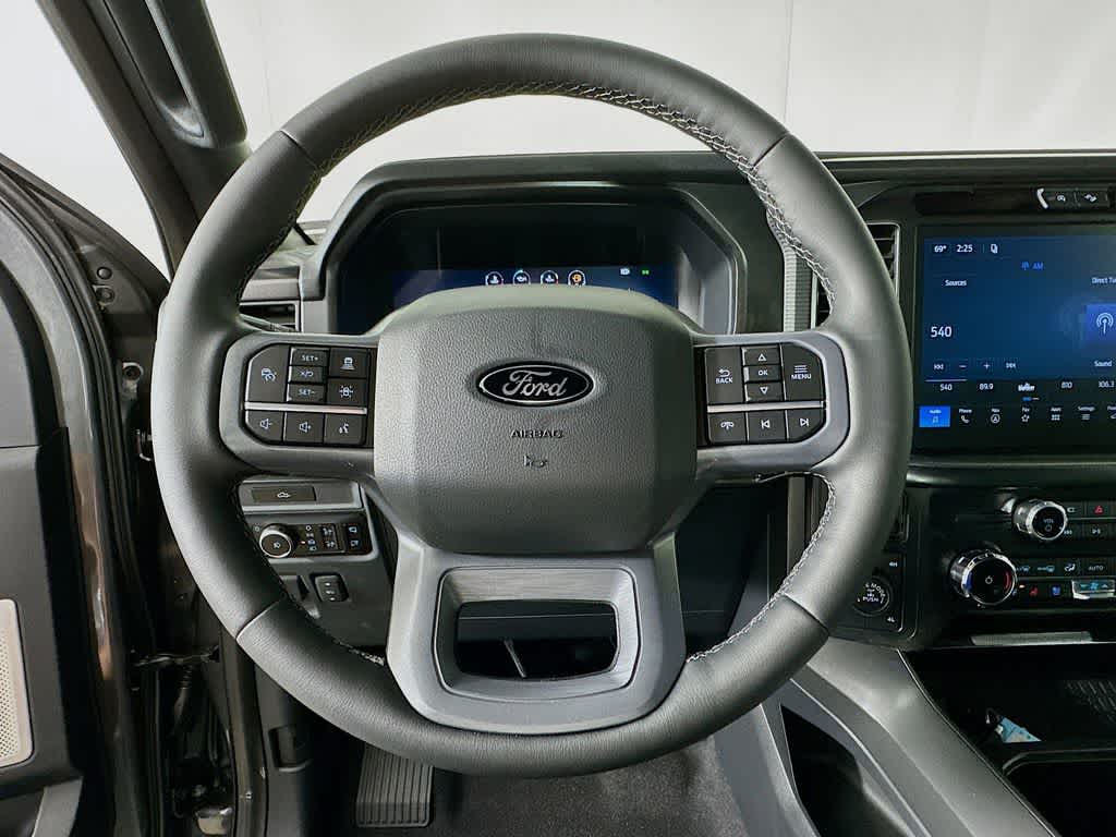 Ford F-150 LARIAT 2026