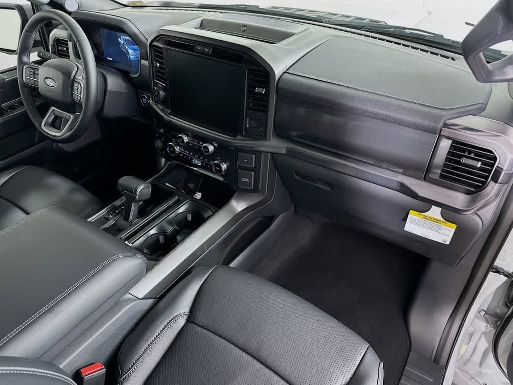 Ford F-150 LARIAT 2026