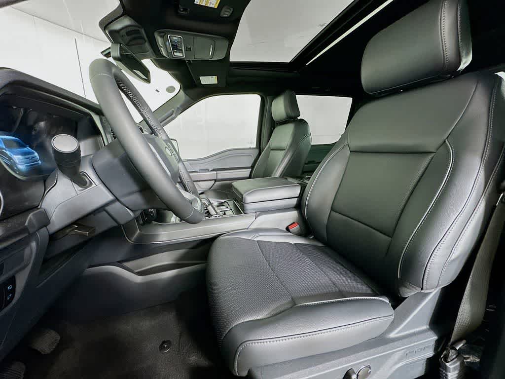 Ford F-150 LARIAT 2026