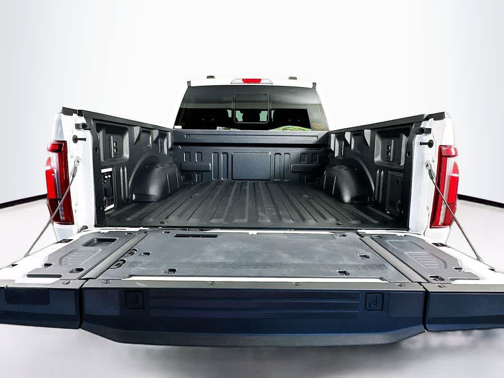 Ford F-150 LARIAT 2026