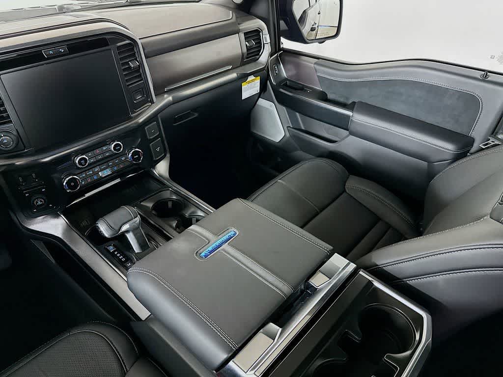 Ford F-150 Platinum 2026