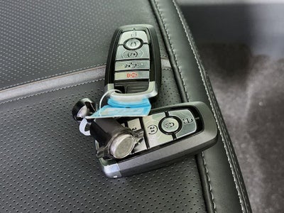 Ford F-150 Platinum 2026