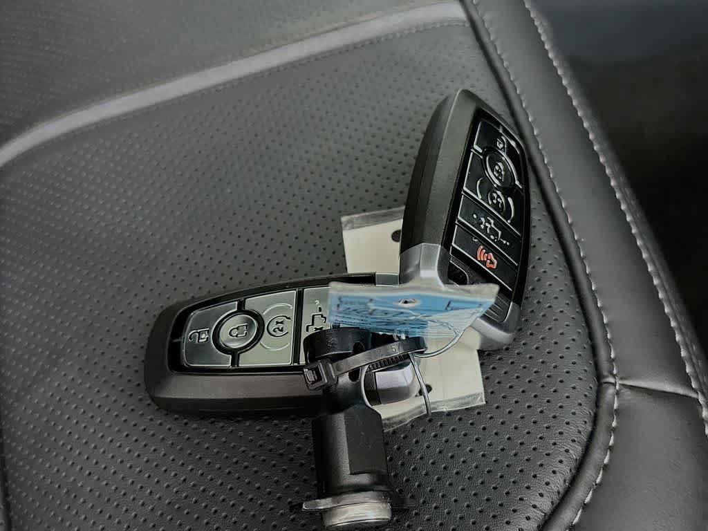 Ford F-150 Platinum 2026