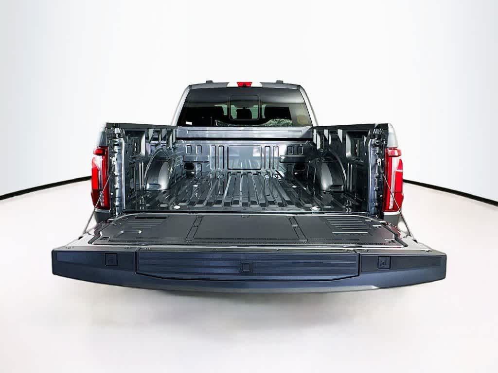 Ford F-150 Platinum 2026