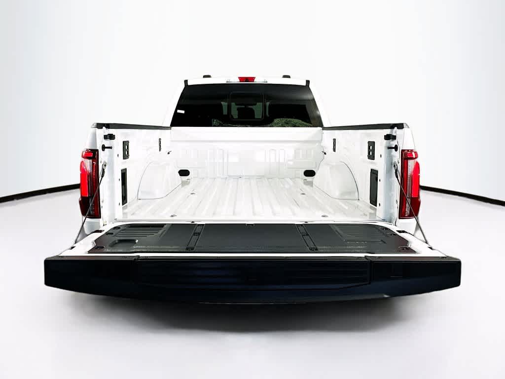 Ford F-150 Platinum 2026