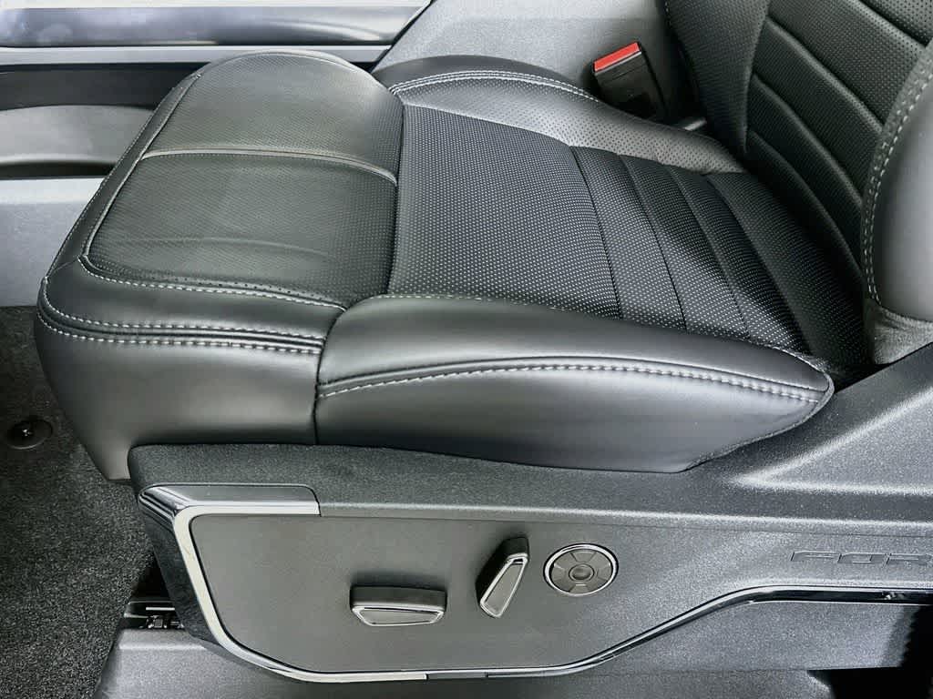 Ford F-150 Platinum® 2026