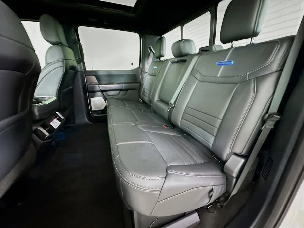 Ford F-150 Platinum 2026