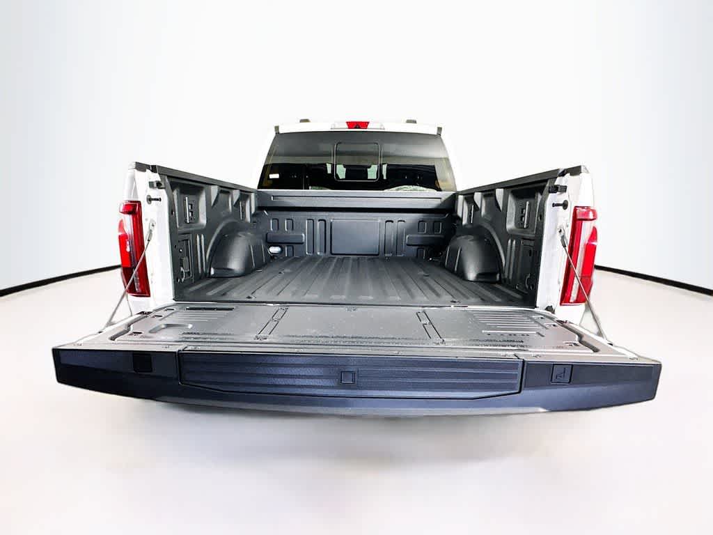 Ford F-150 Platinum 2026