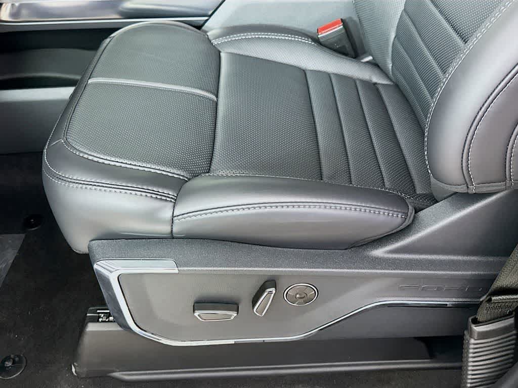 Ford F-150 Platinum 2026