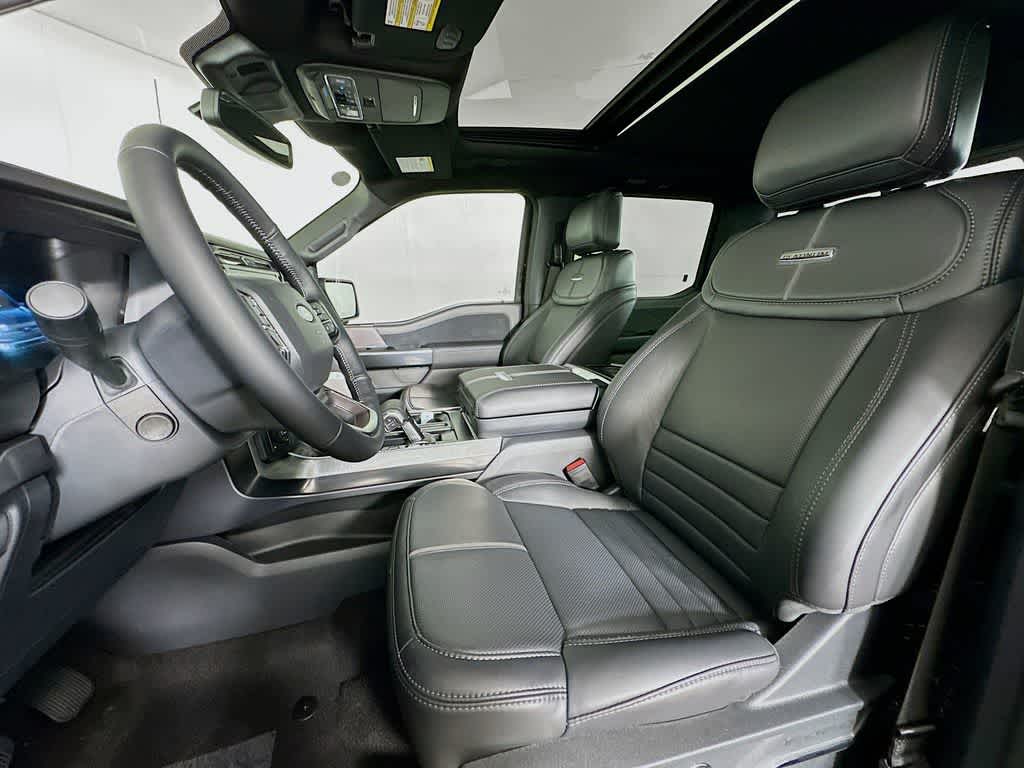 Ford F-150 Platinum 2026