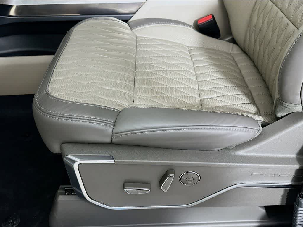 Ford F-150 Platinum® 2026