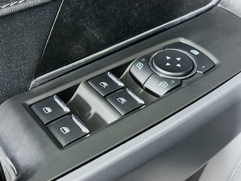 2023 Ford F-150 Lightning XLT