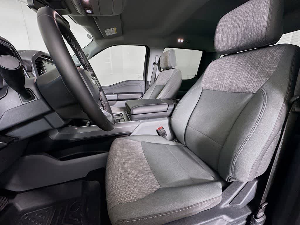 2023 Ford F-150 Lightning XLT