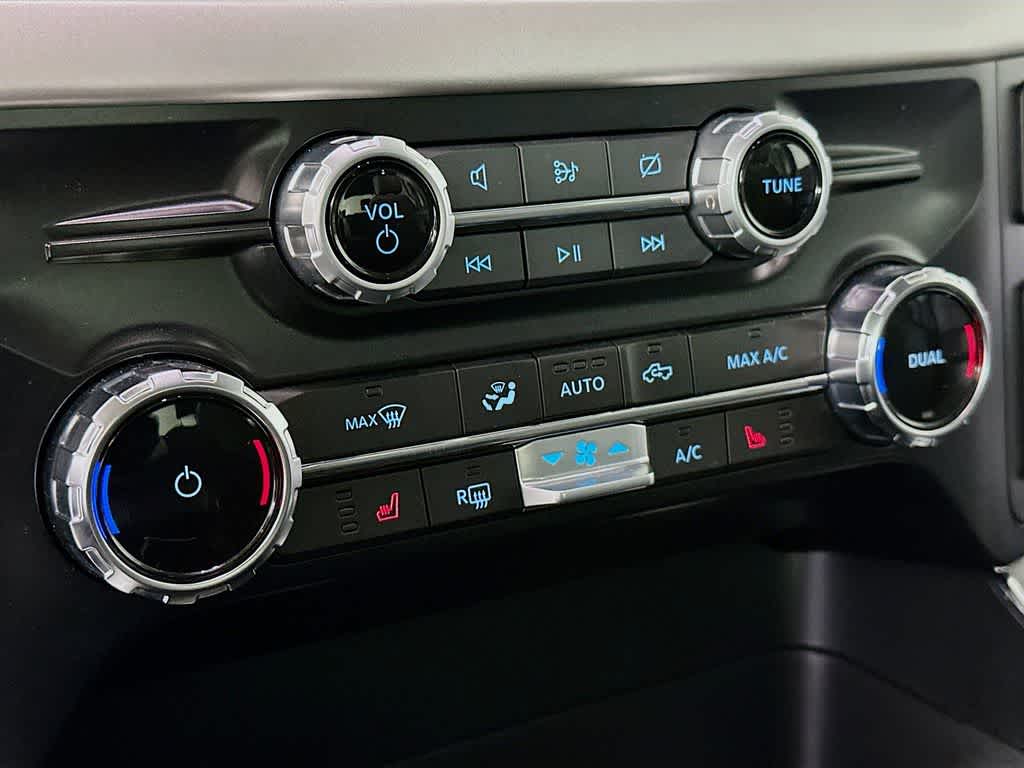 2023 Ford F-150 Lightning XLT