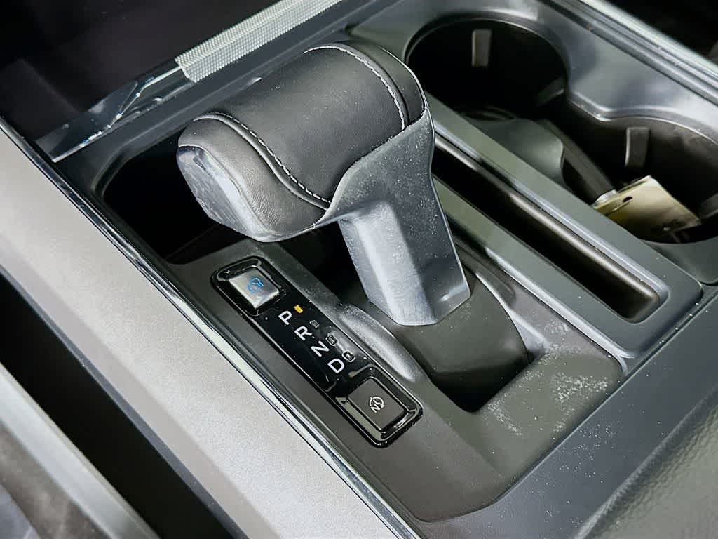 Ford F-150 Lightning Flash 2024