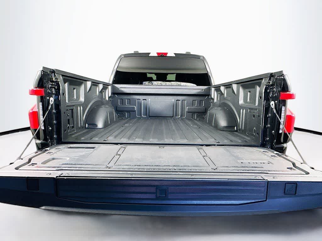 Ford F-150 Lightning Flash 2024