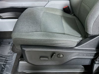 Ford F-150 Lightning Flash 2024