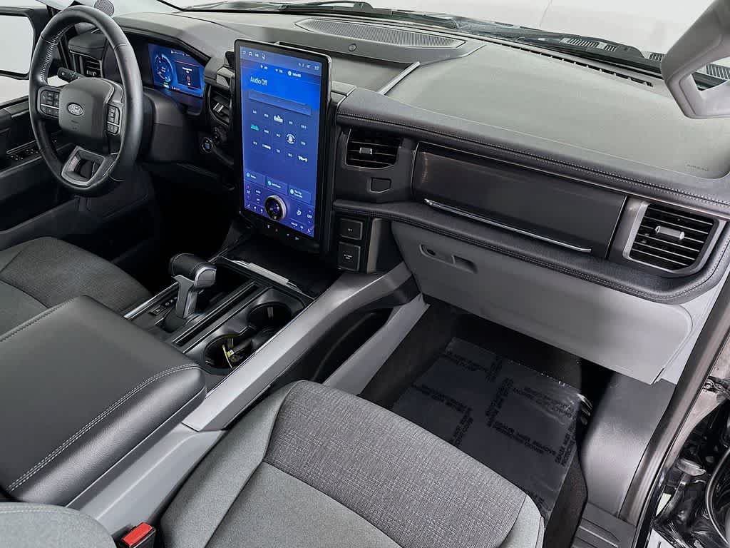 Ford F-150 Lightning Flash 2024