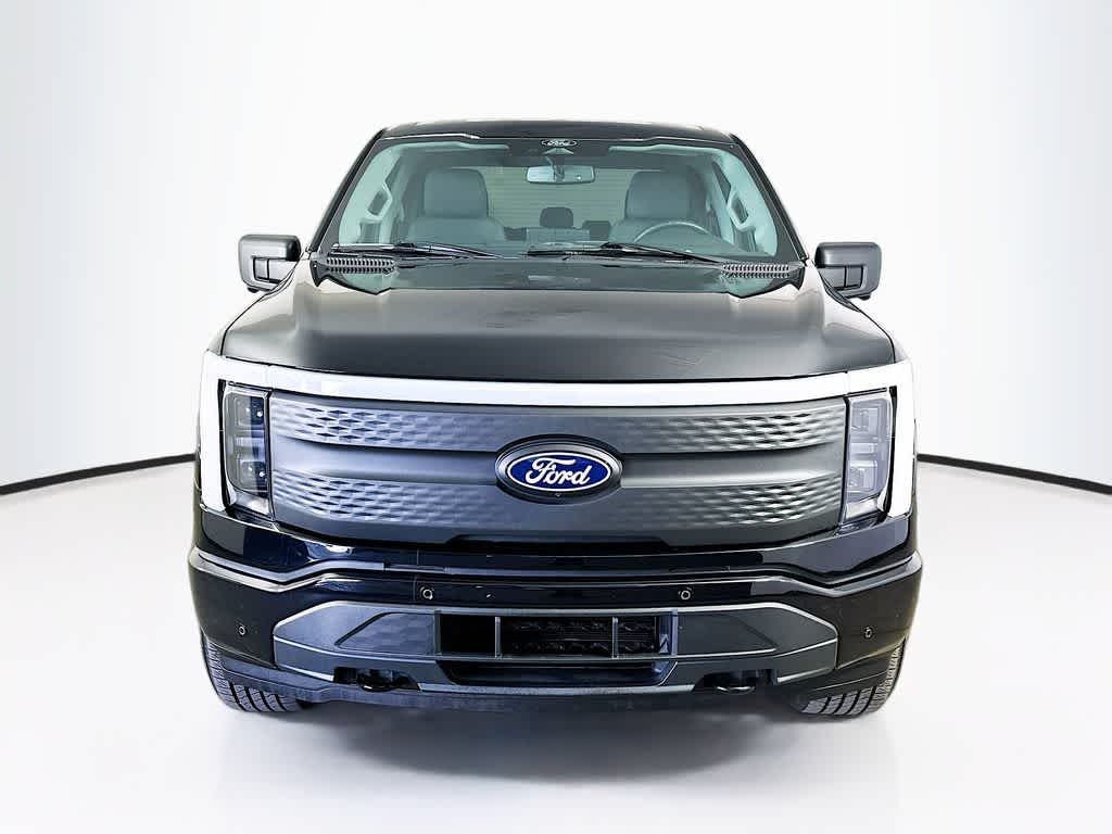 Ford F-150 Lightning Flash 2024