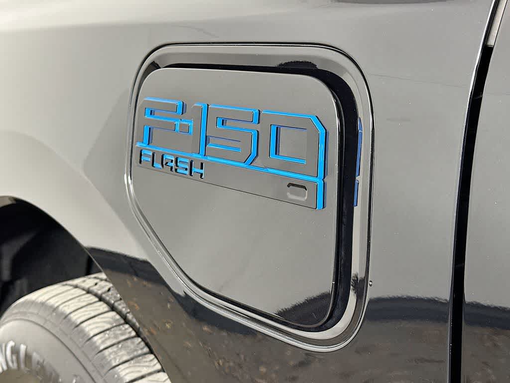 Ford F-150 Lightning Flash 2024