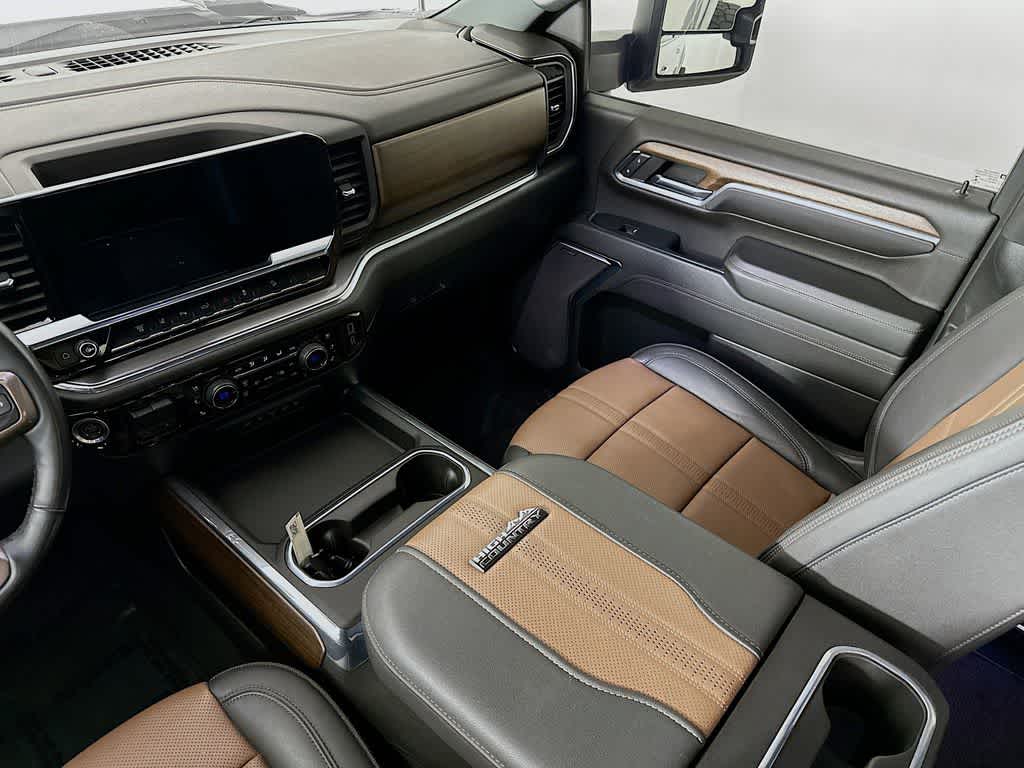 Chevrolet Silverado 3500HD High Country 2024