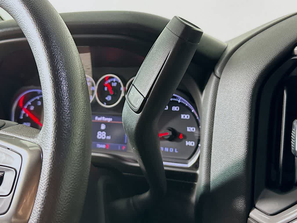 Chevrolet Silverado 1500 LTD Custom 2022