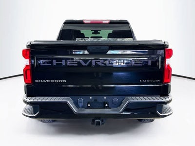 Chevrolet Silverado 1500 LTD Custom 2022