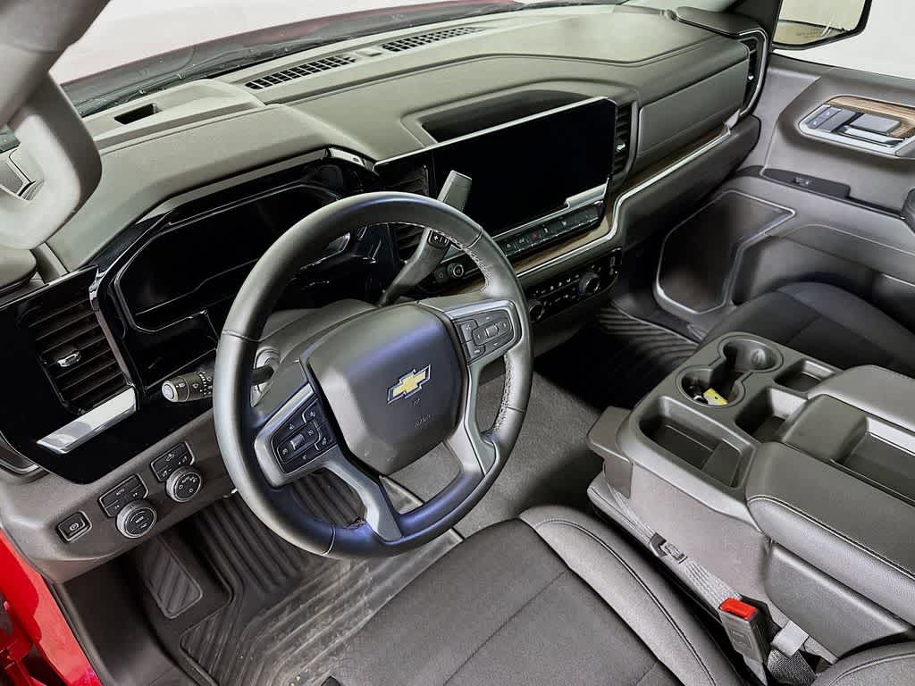 Chevrolet Silverado 1500 LT 2025