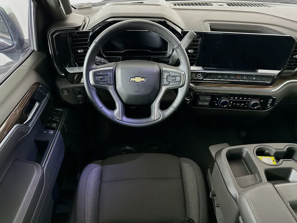 Chevrolet Silverado 1500 LT 2025
