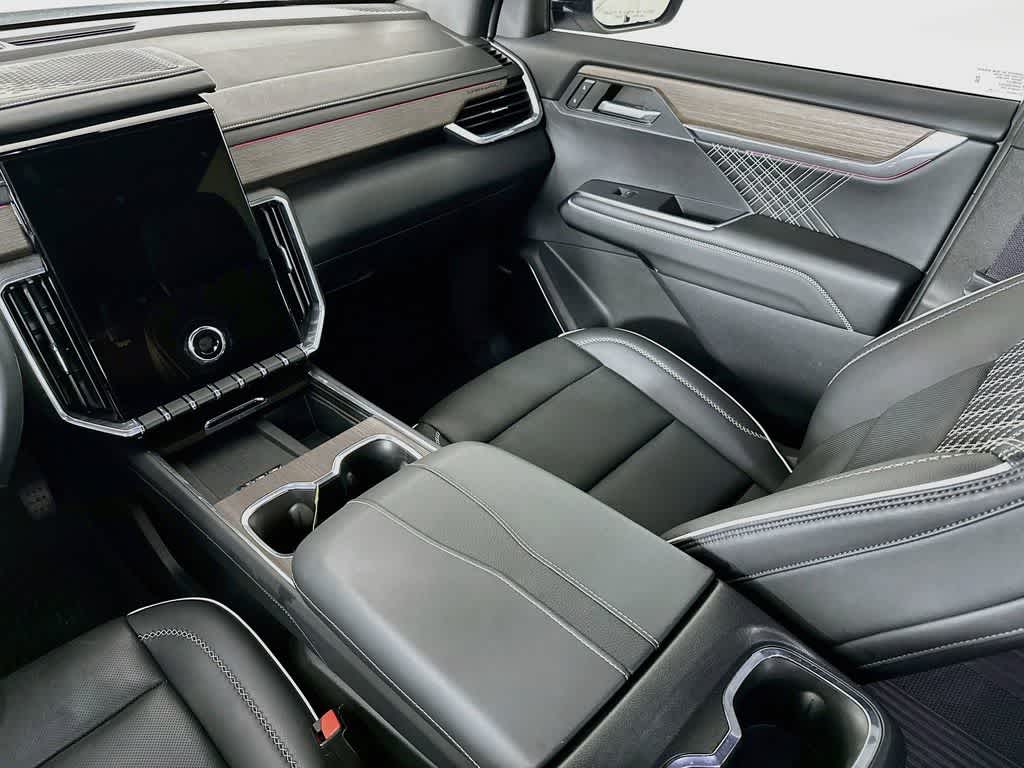 GMC Acadia Denali con tracción total (AWD) 2024