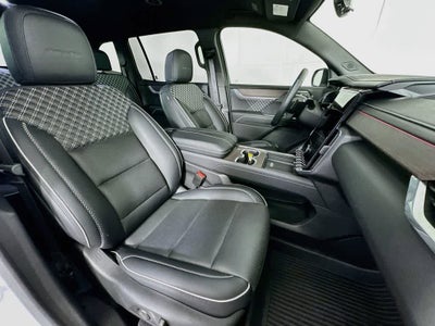 GMC Acadia Denali con tracción total (AWD) 2024