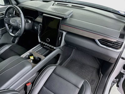 GMC Acadia Denali con tracción total (AWD) 2024