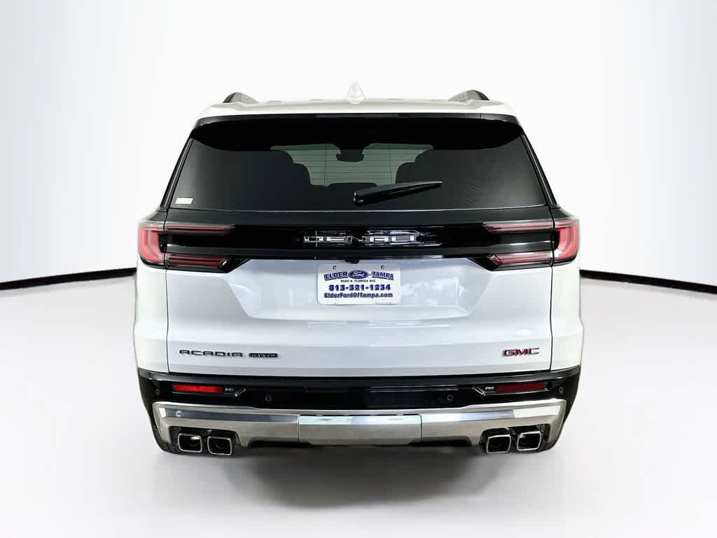 GMC Acadia Denali con tracción total (AWD) 2024