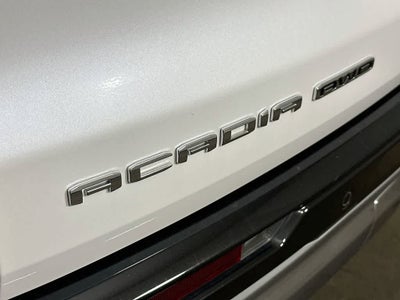 GMC Acadia Denali con tracción total (AWD) 2024